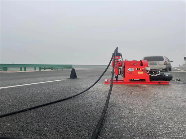 衡水马路路基路面开裂下沉注浆加固灌浆